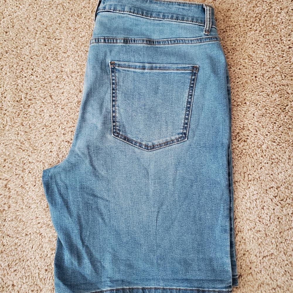 High Rise Basic Shorts - Picture 5 of 8